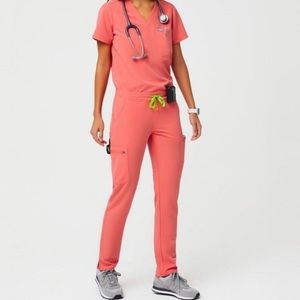 Catarina M Top and Livingston M Tall bottoms. Coral Color.